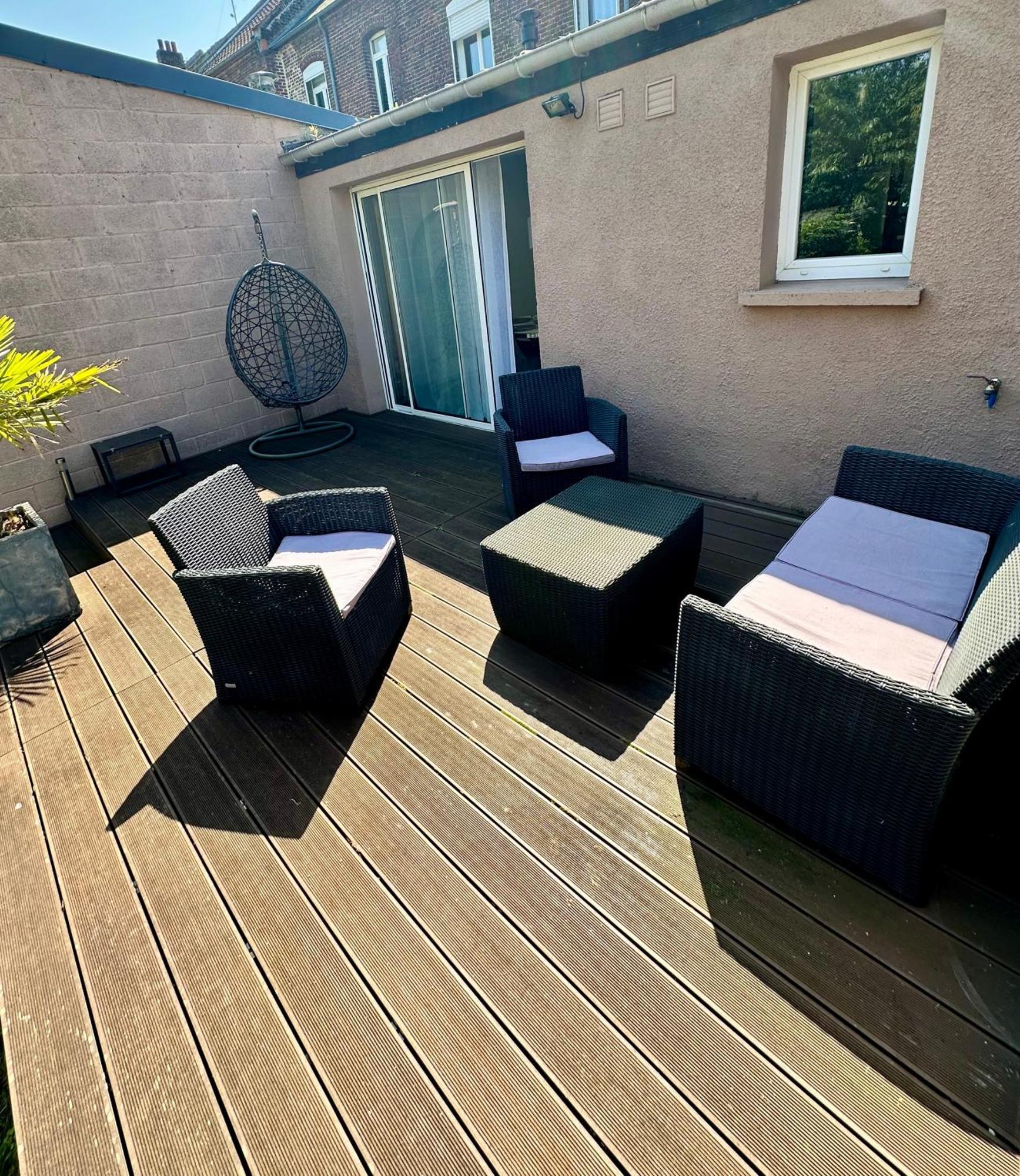 Oasis Citadine Terrasse Intime Jardin Privatif En Plein Centre Ville 70M2 كامبراي المظهر الخارجي الصورة